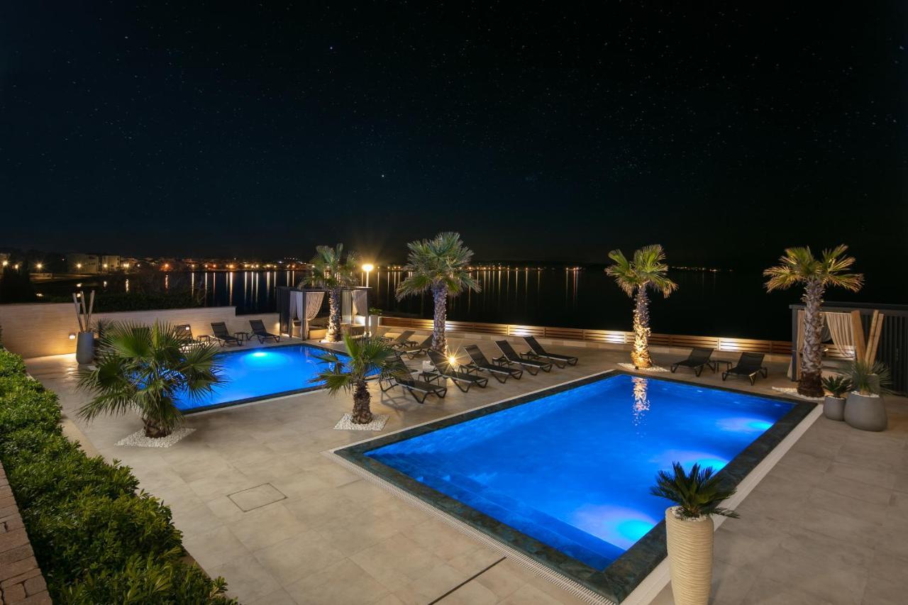 Malibu Imperial Resort ヴィル エクステリア 写真